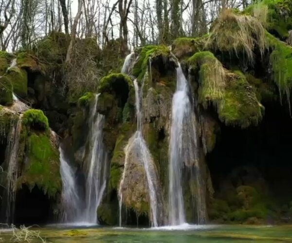 « Quelque chose de majestueux » : les cascades du Jura, une beauté fragile et éphémère