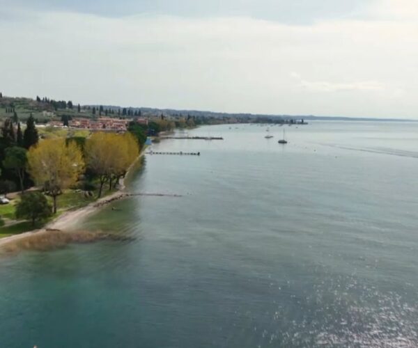 VIDÉO – Le lac de Garde, la petite mer de l’Italie