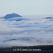 La tête dans les nuages