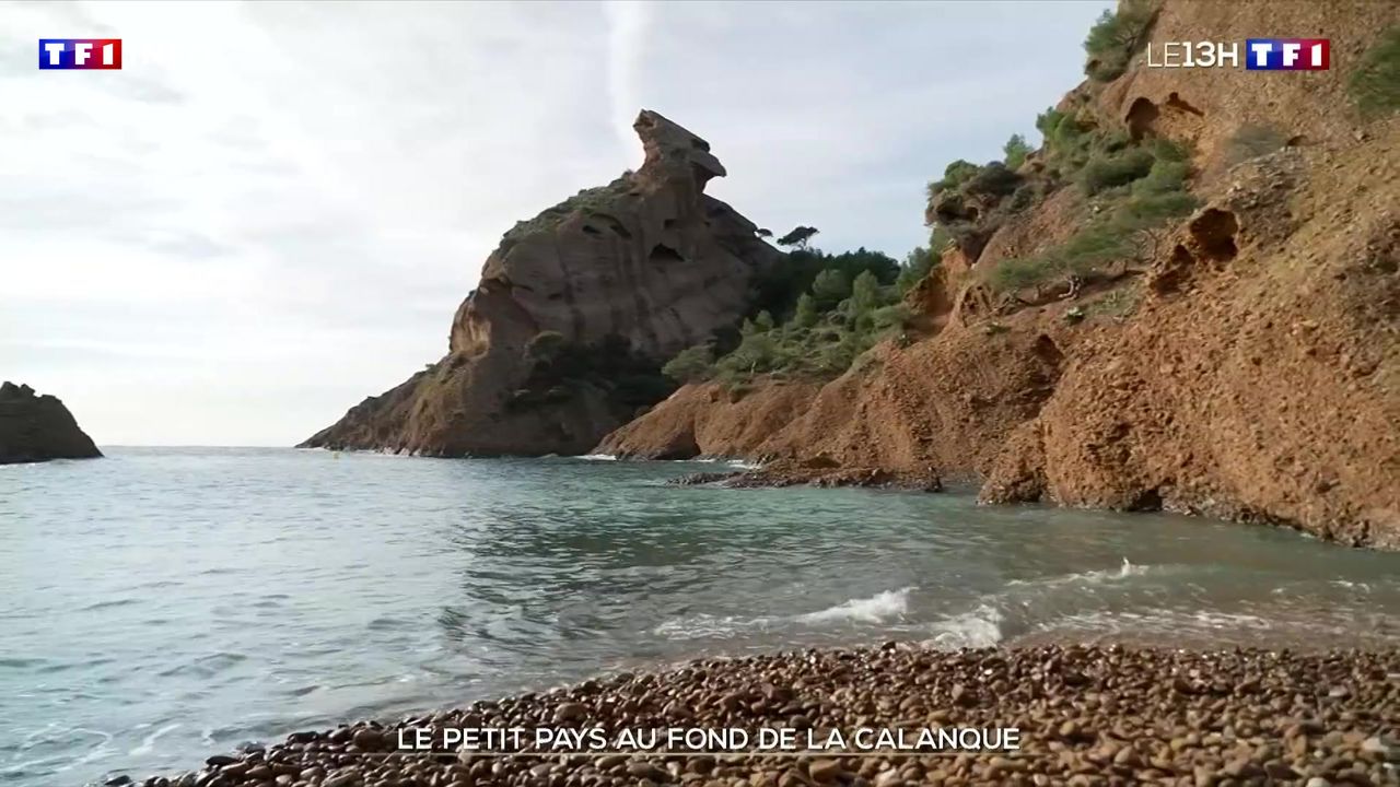 Le petit pays au fond de la Calanque