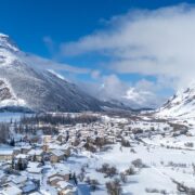 Bessans donne le départ de la septième étape de La Grande Odyssée Royal Canin 2026