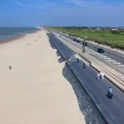En vacances avec vous : en tram... le long des plages