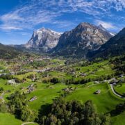 Suisse, Slovénie, Finlande... les "coolcations", ces destinations fraîches qui séduisent de plus en plus les voyageurs l'été